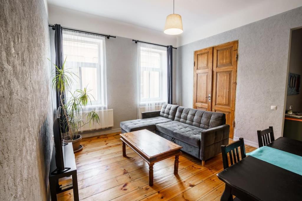 Two Bedroom Ausekla Apartment Liepāja 외부 사진